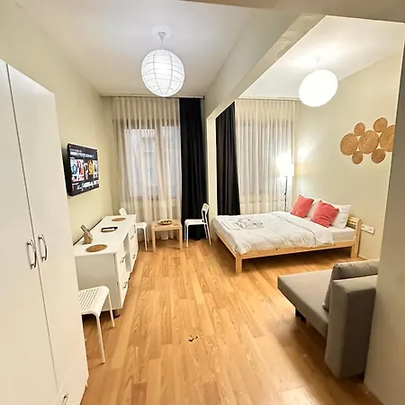 Miyu Hotel *